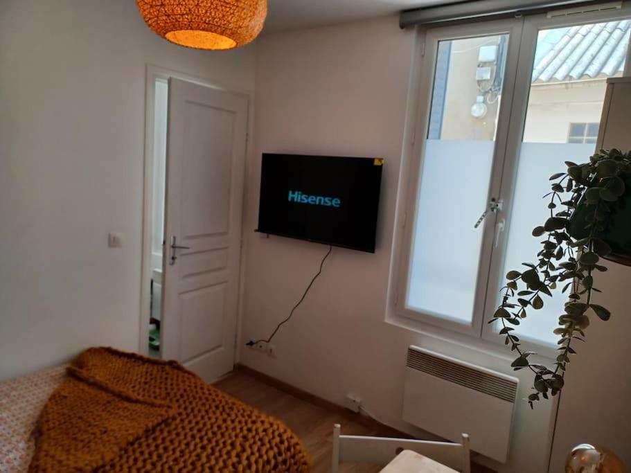 Tiny81 Cozy City Break Appartment Clichy Exteriér fotografie
